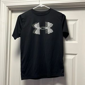 XL, Under Armour shirt.
